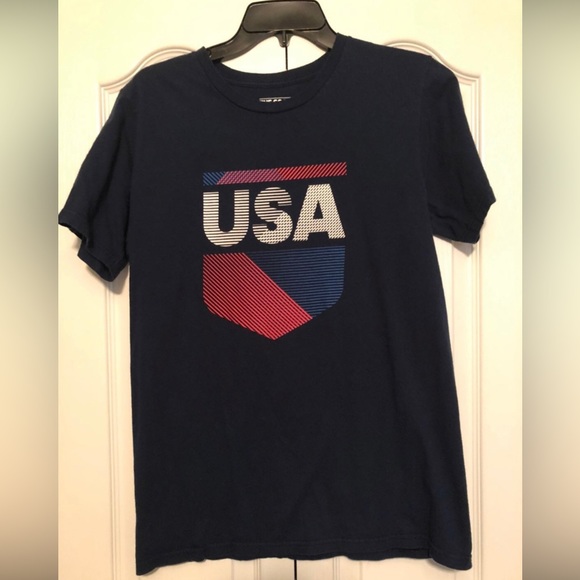 Adidas shirt - Picture 1 of 4